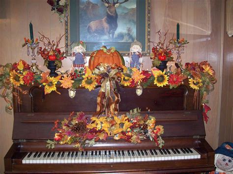 Jazzy Jenni's World: Piano all decked out for Fall...