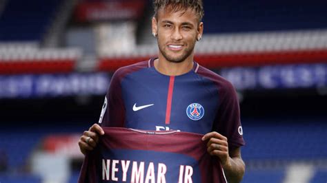 What Neymar’s $263 million transfer fee means for the future of soccer