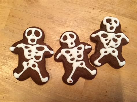 Gingerbread skeletons | Gingerbread cookies, Gingerbread, Homemade halloween