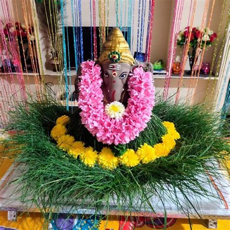 Ganesh chaturthi in 2021 | Flower decorations diy, Ganpati decoration design, Ganapati decoration