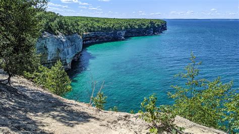 Guide To Hiking The Lakeshore Trail In Pictured Rocks – FiveStarHikes