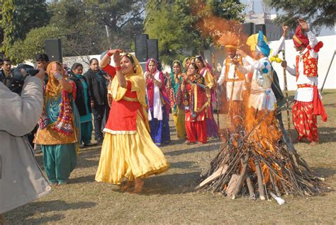 Lohri essay in punjabi language