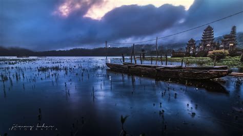 Pura Ulun Danu Tamblingan, Bali, Indonesia