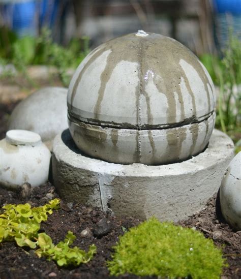 Beton Kugel für einen Springbrunnen | Gartendeko aus beton, Diy gartenbrunnen, Diy wasserbrunnen