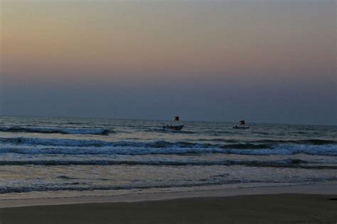 The Lure of Arabian Sea - Ganpatipule beach trip from Mumbai