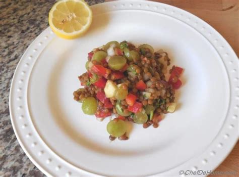 Grapes and Brown Lentils Salad Recipe | ChefDeHome.com