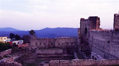 Nurpur Fort- History, Timing, Architecture, Entry Fee, Major Attraction ...