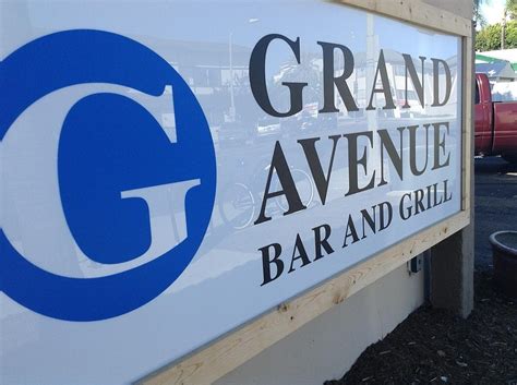 Grand Avenue Bar & Grill