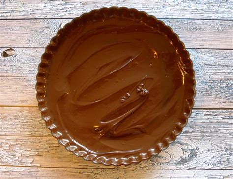 Giant Peanut Butter Cup Recipe - Akron Ohio Moms