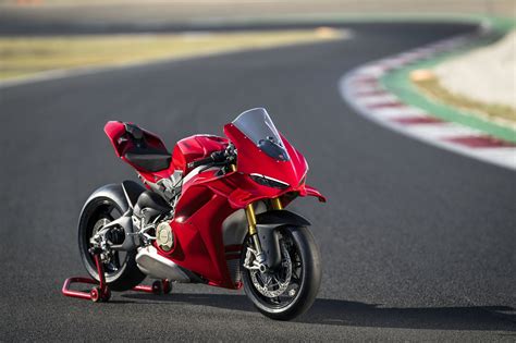 NEUE Ducati Panigale V4 2025