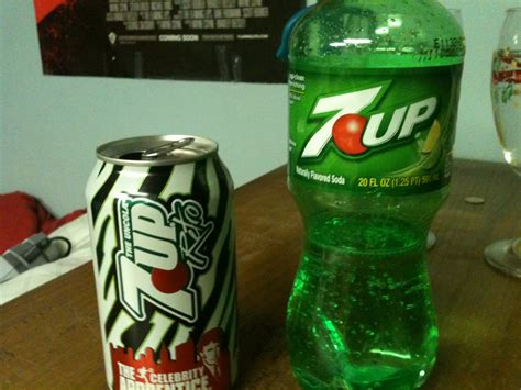 Sentient Vending Machine: 7up Retro review