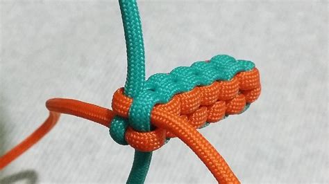 Square (Box) Stitch -Starting tutorial | Plastic lace, Paracord diy ...