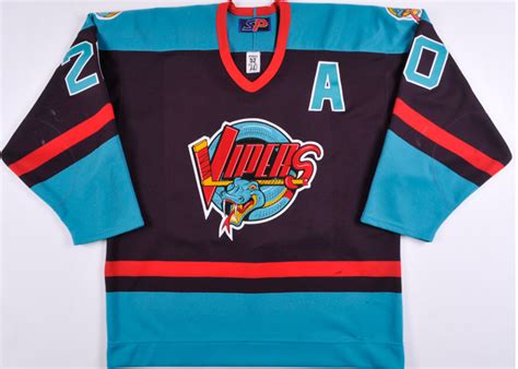 The 12 Best Minor League Hockey Jerseys From Defunct Franchises ...