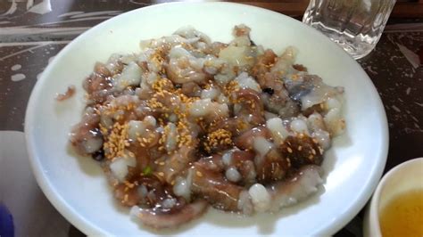 Eating live octopus! Korean dish - YouTube