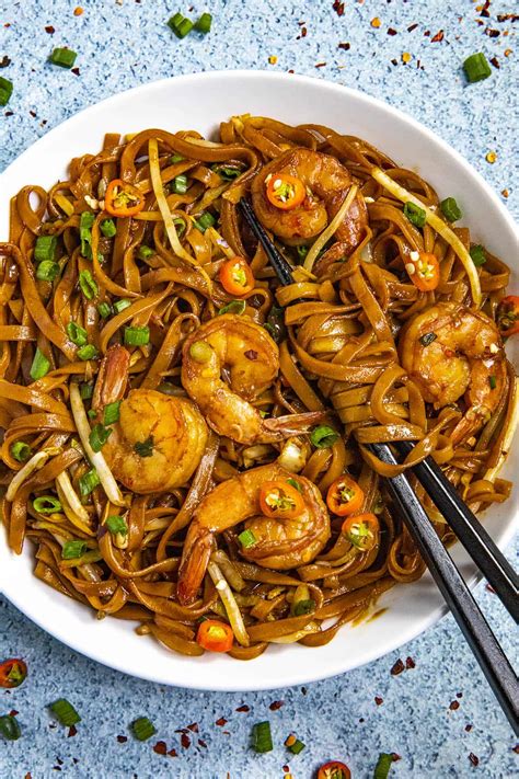 Mie Goreng (Mee Goreng Indonesian Noodles) RecipeTin Eats, 54% OFF