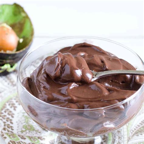 Avocado Chocolate Pudding - The CREAMIEST in only 5 minutes!!