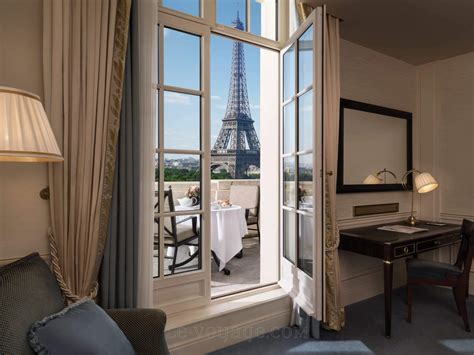 Hotel room Terrace Eiffel View Room King, Shangri La Hotel Paris, Luxury ☆☆☆☆☆⁺, Paris, France