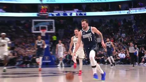 Luka Doncic with a dunk vs the Milwaukee Bucks - Yahoo Sports