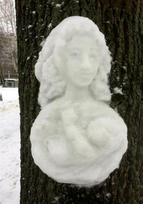 20 Snow Sculptures On Tree Trunks Made By A Russian Chemist Who Just ...