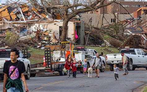 Tornados kill at least 5 in Arkansas, damage hundreds of homes and businesses • Tennessee Lookout