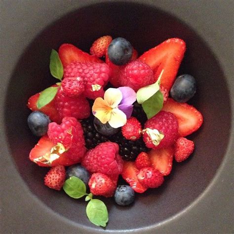 Perfection. #apicius Breakfast Time, Breakfast Ideas, Fruit Salad, Fruits, Lily, Instagram ...