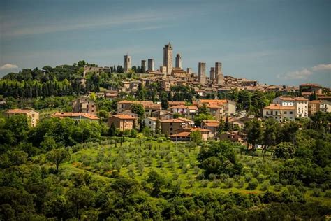 The most beautiful hilltop villages and towns in Tuscany ...