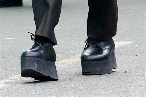 Robert De Niro Wears Platform Shoes To Tower Over Al Pacino