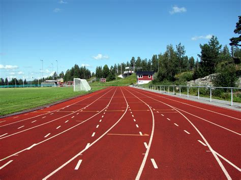 File:Skyttis athletics tracks.jpg - Wikipedia