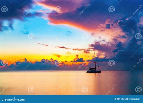 Sunrise Over Ocean on Maldives Stock Photo - Image of illuminated, dawn ...