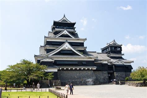 Kumamoto Castle: How to Get There and What to See - JRailPass