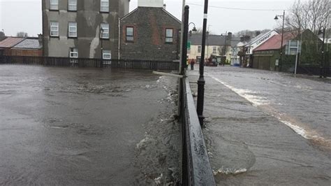 Storm Desmond brings widespread flooding in Ireland; Severe flood situation remains in Shannon ...