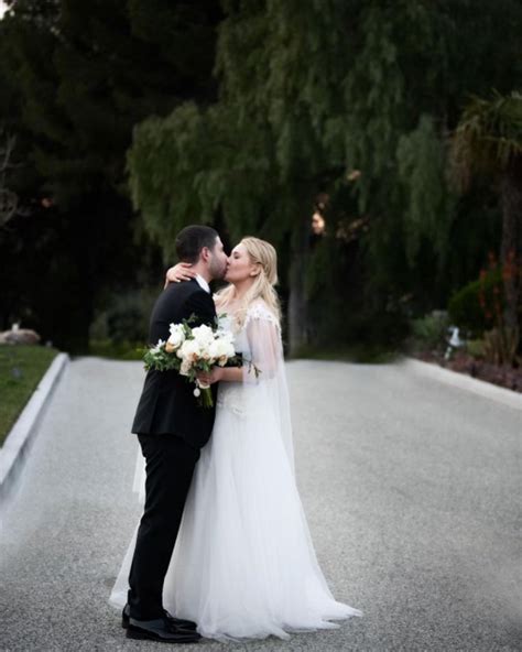 Abigail Breslin Marries Long-Time Love Ira Kunyansky | Wedded Wonderland