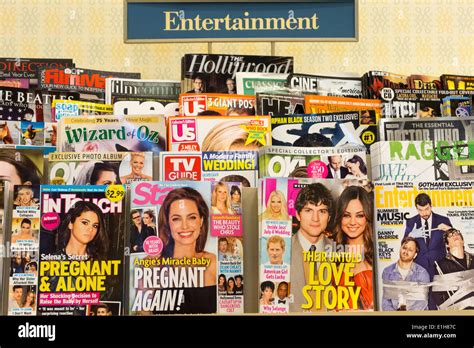 Entertainment magazines on shelves noble hi-res stock photography and ...