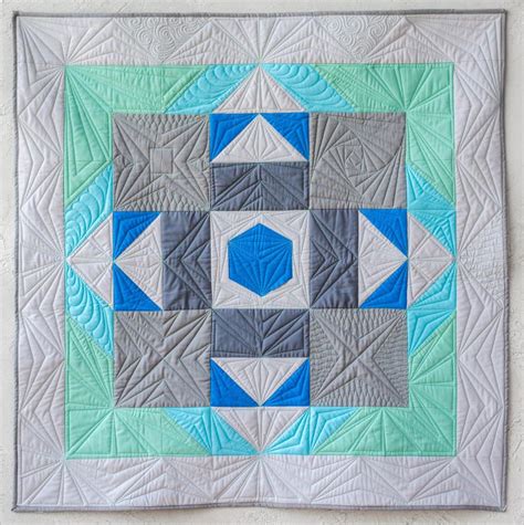 New Craftsy Class: Angela Walters’ Dot to Dot | Quilting class, Machine quilting, Quilts