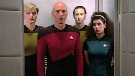 Star Trek: 10 Secrets Of The Next Generation Uniforms