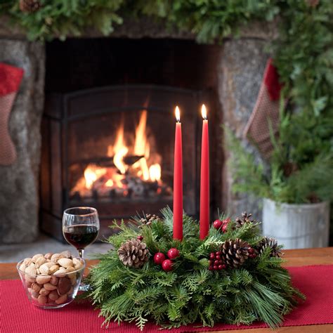 New England Centerpiece | Fresh Christmas Table Centerpiece