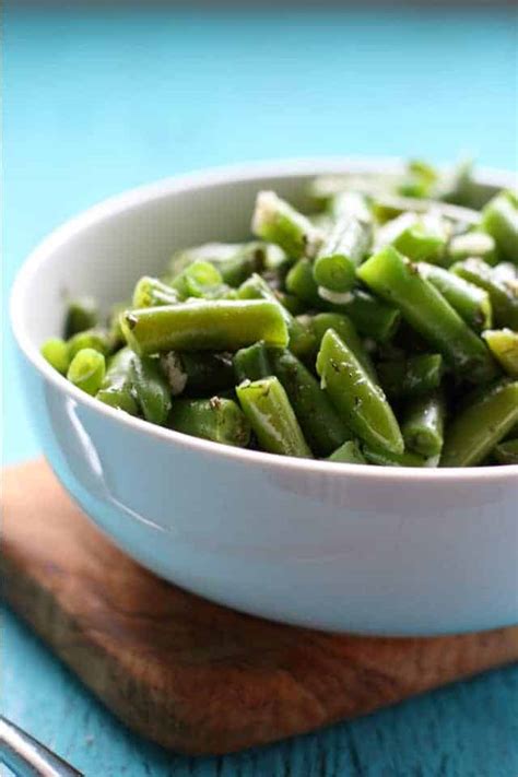 Green Beans with Garlic and Dill. - The Pretty Bee