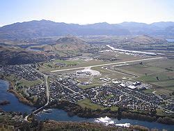 Queenstown Airport - Wikipedia