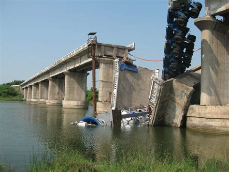 8 Bridge Failure Survival Tips | What To Do After A Bridge Failure