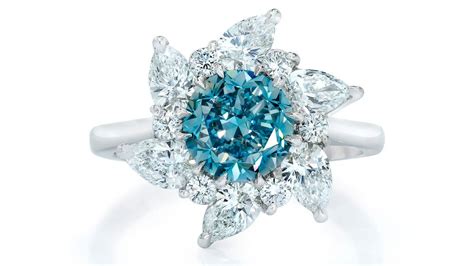 http://robbreport.com/style/jewelry/green-diamonds-optimum-natural ...