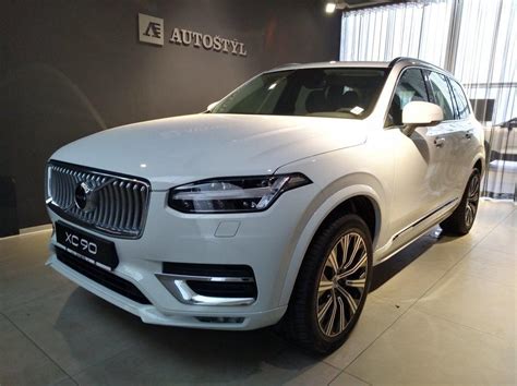 Volvo XC90 B5 Mild-Hybrid AWD AT8 INSCRIPTION 7sed. | AUTOVIA.SK