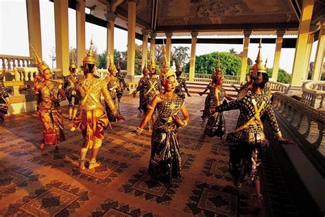 TRADITIONAL DANCERS OF THE ROYAL BALLET OF CAMBODIA......1968....PHOTO ...