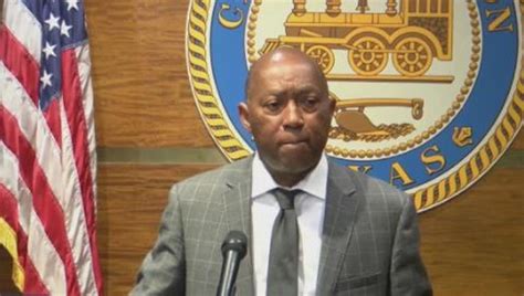 Houston Mayor Sylvester Turner tests positive for COVID-19 | FOX 26 Houston