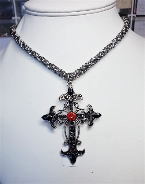 Gothic cross with Byzantine chain | Cute jewelry, Belly piercing jewelry, Grunge jewelry