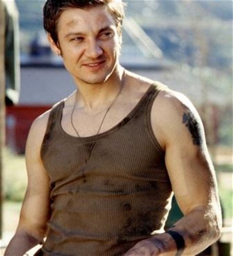 Jeremy Renner Workout Routine - WorkoutInfoGuru