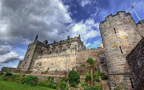 Stirling Castle, Scotland | Eyeflare.com