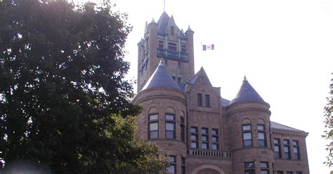 My Corner of the World: A couple of Iowa County Courthouses