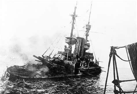 File:HMS Irresistible abandoned 18 March 1915.jpg - Wikipedia, the free encyclopedia