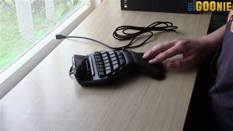 Logitech G13 Keyboard Review - YouTube