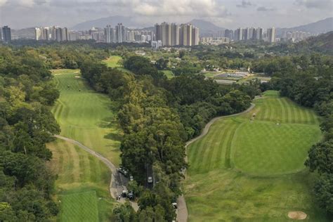 Plan to build public housing on Fanling golf course not cost effective and full of double ...